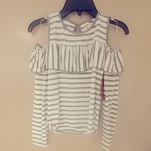✨NWT✨ Girls Grey and White Cold Shoulder Top